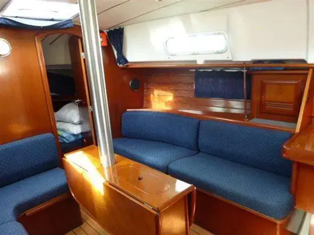 Beneteau Oceanis 36 Cc