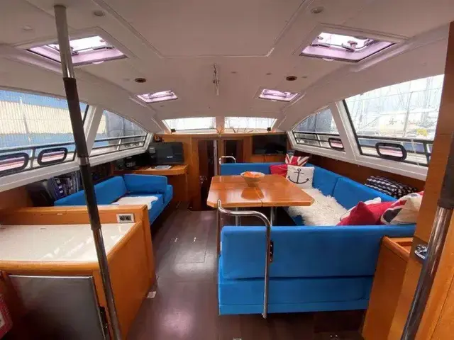 Wauquiez 55 Pilot Saloon