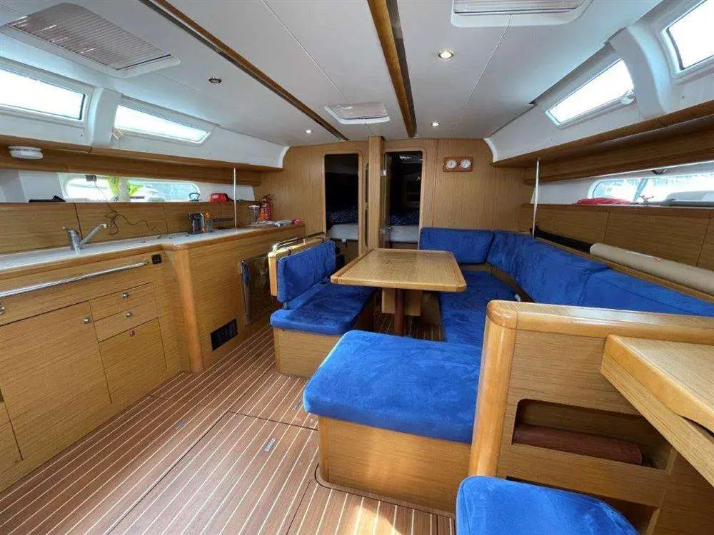 2009 Jeanneau sun odyssey 44i