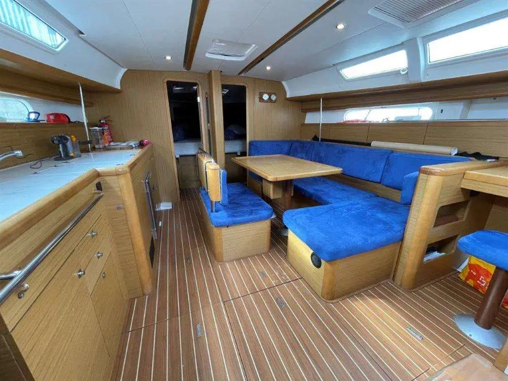 2009 Jeanneau sun odyssey 44i