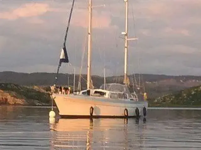 Moody 42 Ketch