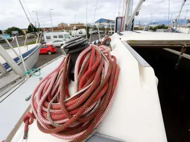 Sessa Marine OYSTER 35 SJ