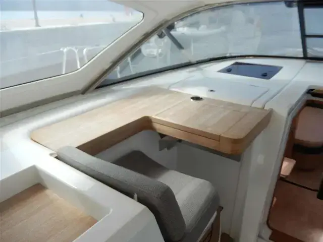 Jeanneau Yachts 55