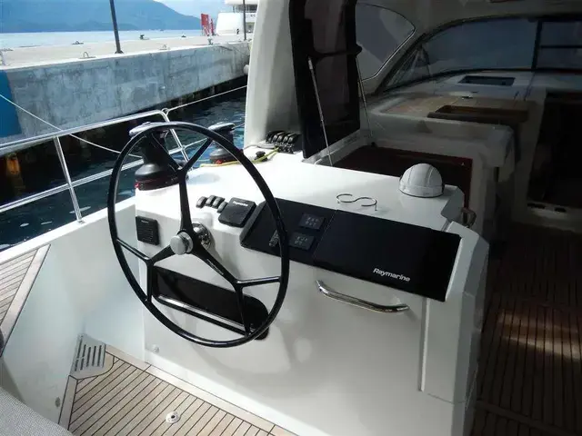 Jeanneau Yachts 55