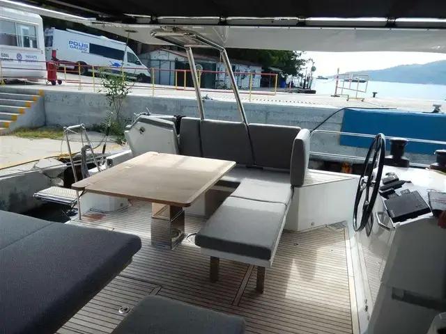 Jeanneau Yachts 55