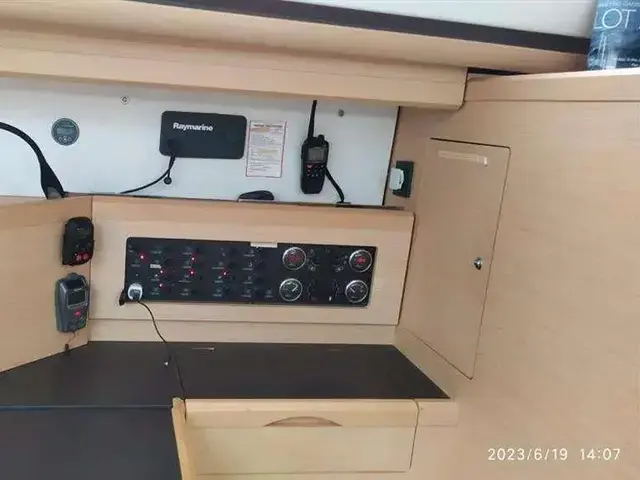 Jeanneau Yachts 57