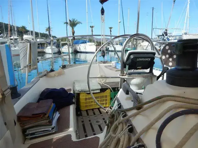 Freedom 35 Cat Ketch