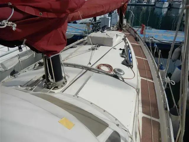 Freedom 35 Cat Ketch