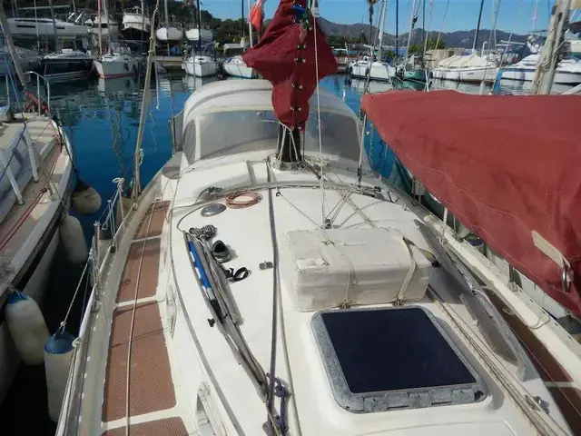 Freedom 35 Cat Ketch