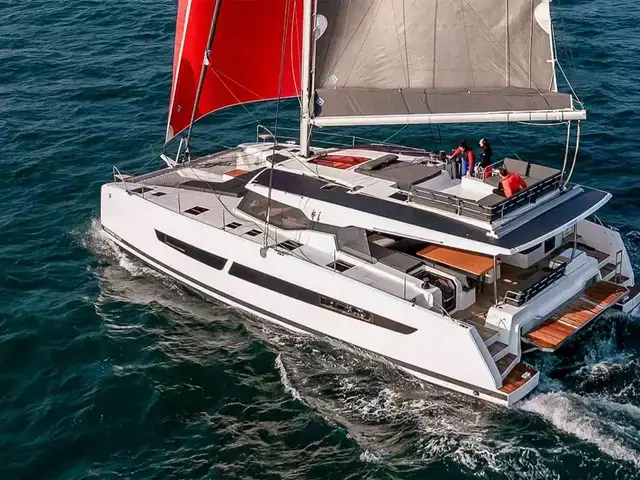 Fountaine Pajot Aura 51