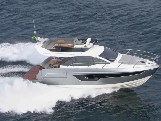 Schaefer 450 Flybridge