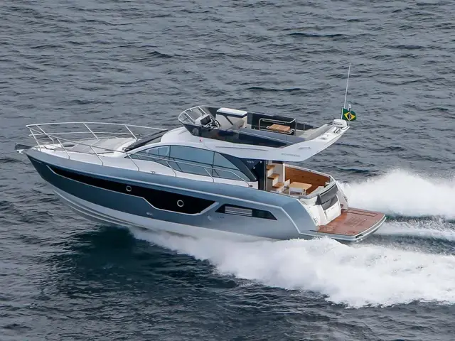 Schaefer 450 Flybridge