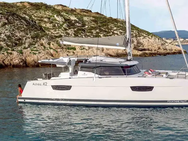 Fountaine Pajot Astrea 42