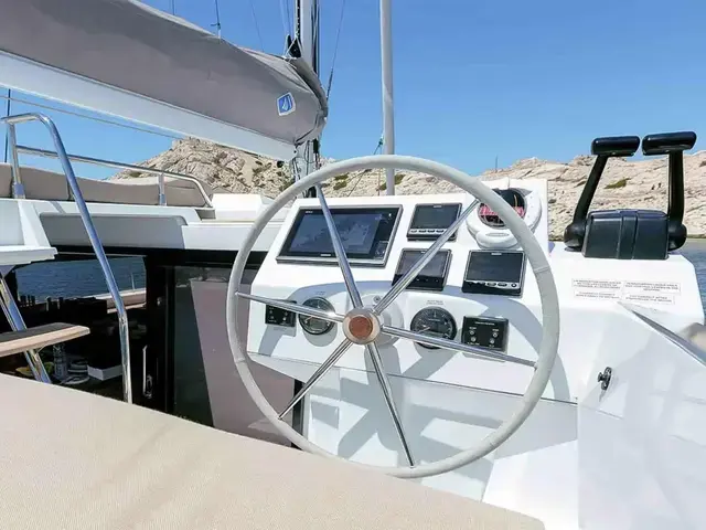 Fountaine Pajot Astrea 42