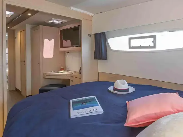 Fountaine Pajot Astrea 42