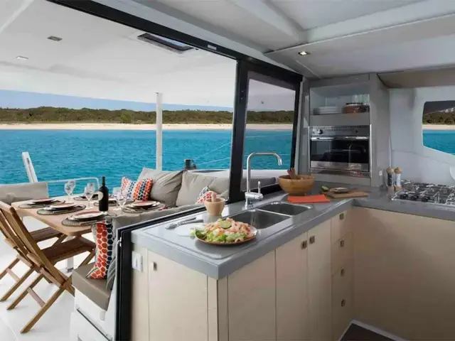 Fountaine Pajot Isla 40