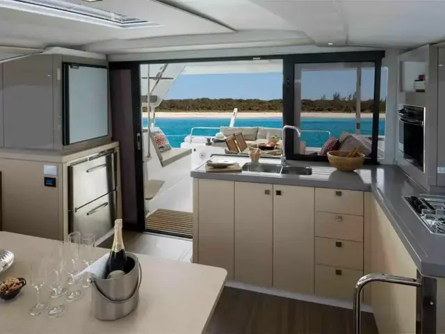 Fountaine Pajot Isla 40