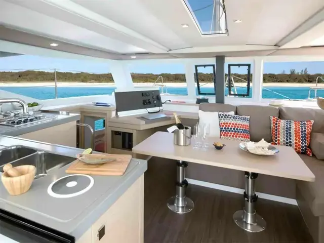 Fountaine Pajot Isla 40