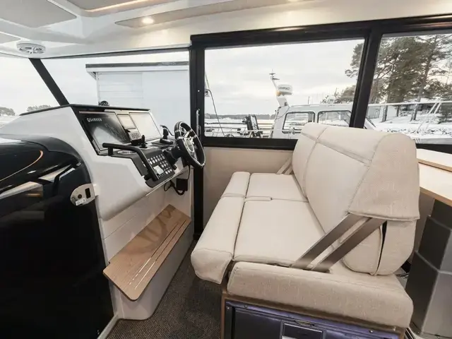 Quarken 35 Cabin Tourer