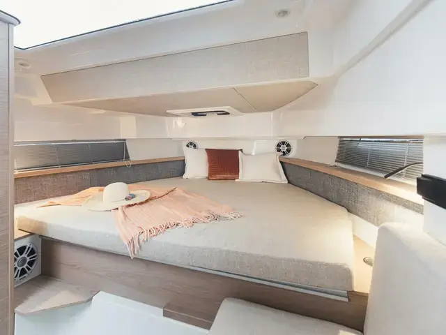 Quarken 35 Cabin Tourer