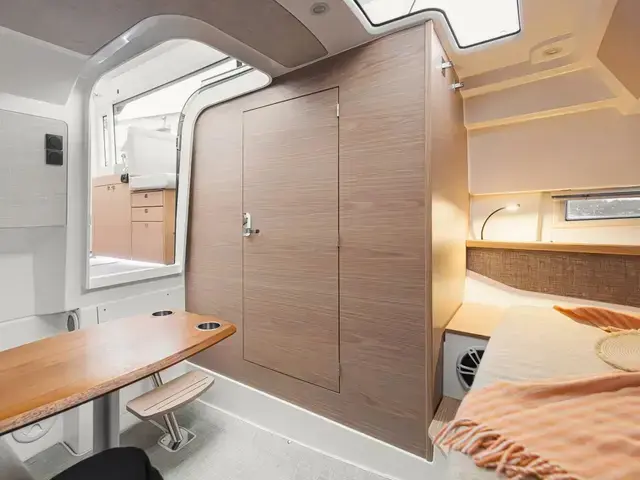 Quarken 35 Cabin Tourer