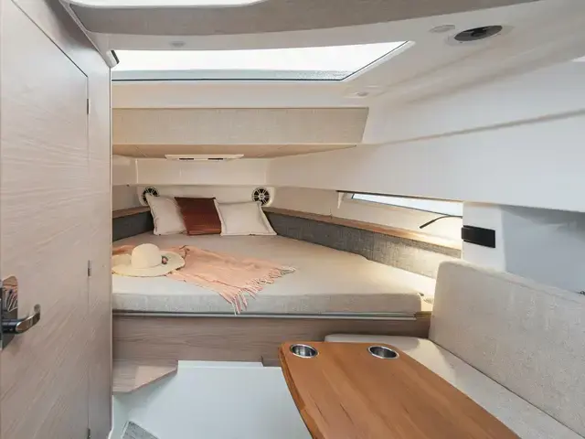 Quarken 35 Cabin Tourer