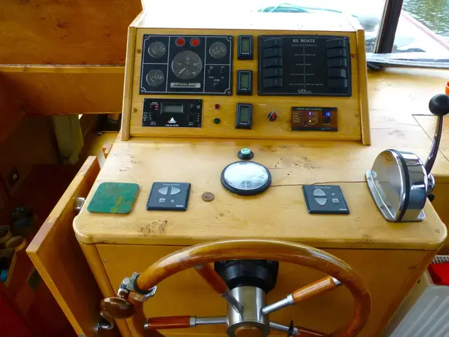 Classic RS Boats Replica Dutch Barge