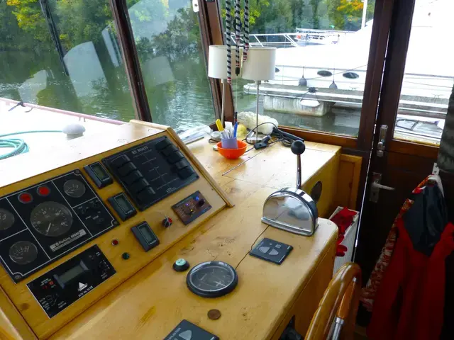 Classic RS Boats Replica Dutch Barge