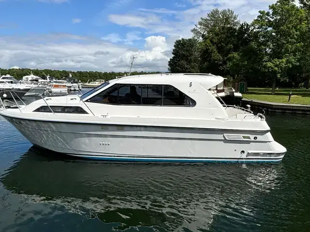 Motor Yacht Renaissance 31