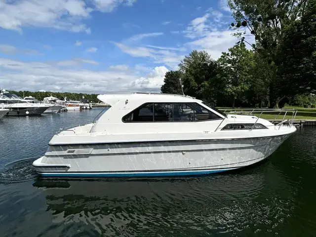 Motor Yacht Renaissance 31