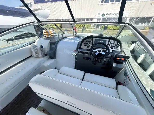 Cruisers Yachts 300 CXi Express