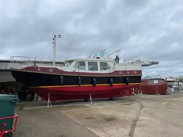 Linssen Dutch Sturdy 380 AC Royal