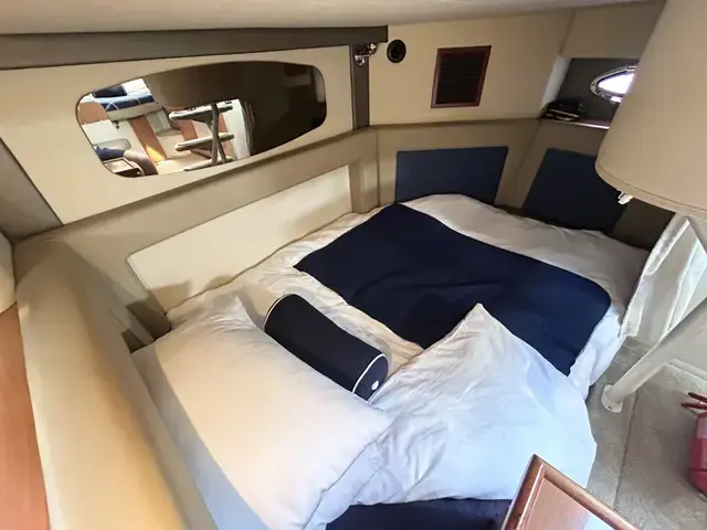 Cruisers Yachts 300 CXi Express