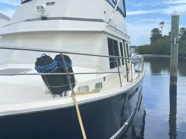 Sabre 36 Aft Cabin Trawler