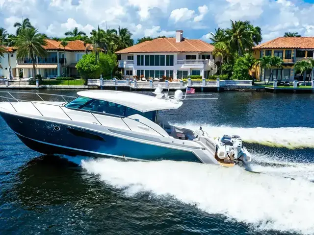 Tiara Yachts C44 Coupe