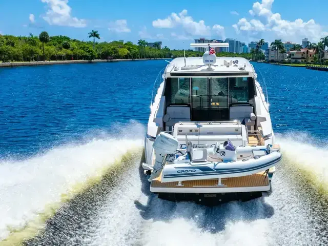 Tiara Yachts C44 Coupe