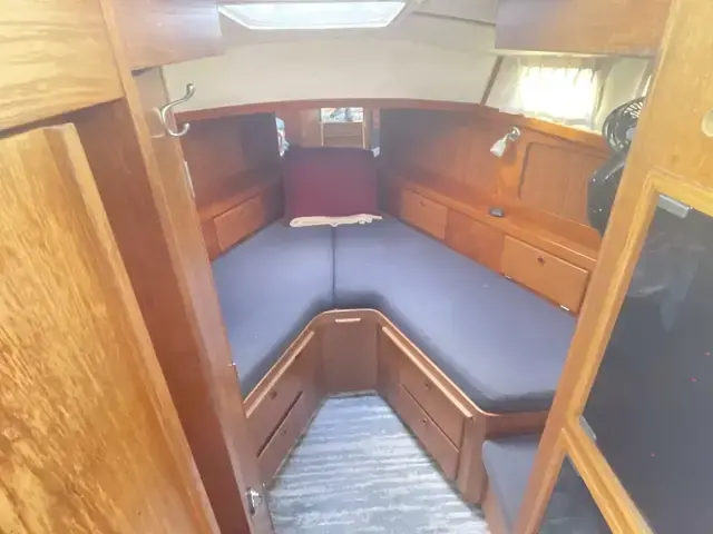 Sabre 36 Aft Cabin Trawler