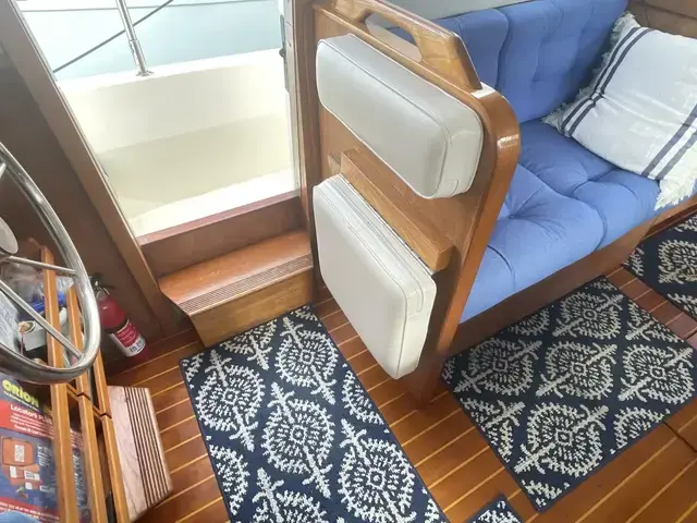 Sabre 36 Aft Cabin Trawler