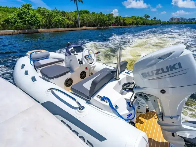 Tiara Yachts C44 Coupe