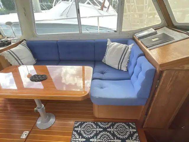 Sabre 36 Aft Cabin Trawler