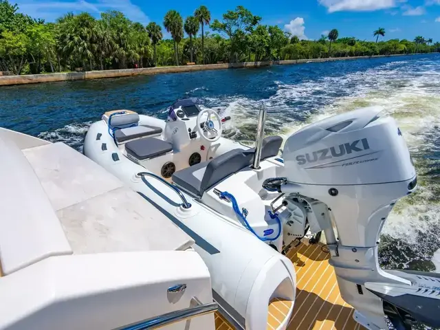 Tiara Yachts C44 Coupe