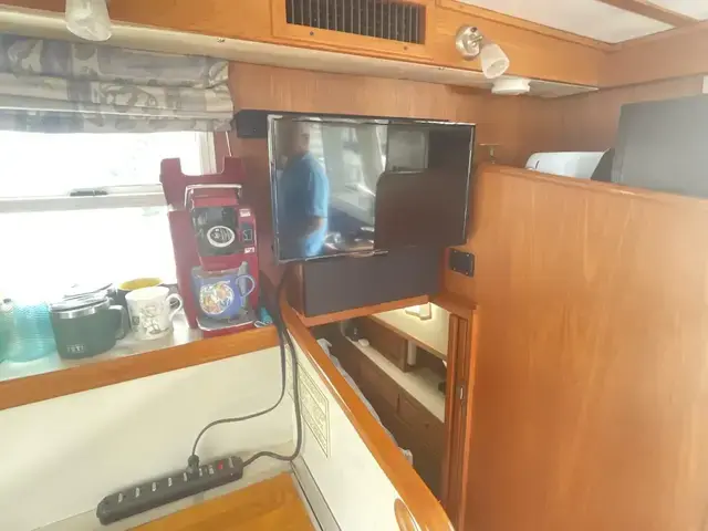 Sabre 36 Aft Cabin Trawler