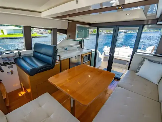 Tiara Yachts C44 Coupe