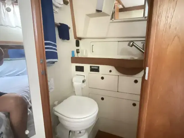 Sabre 36 Aft Cabin Trawler