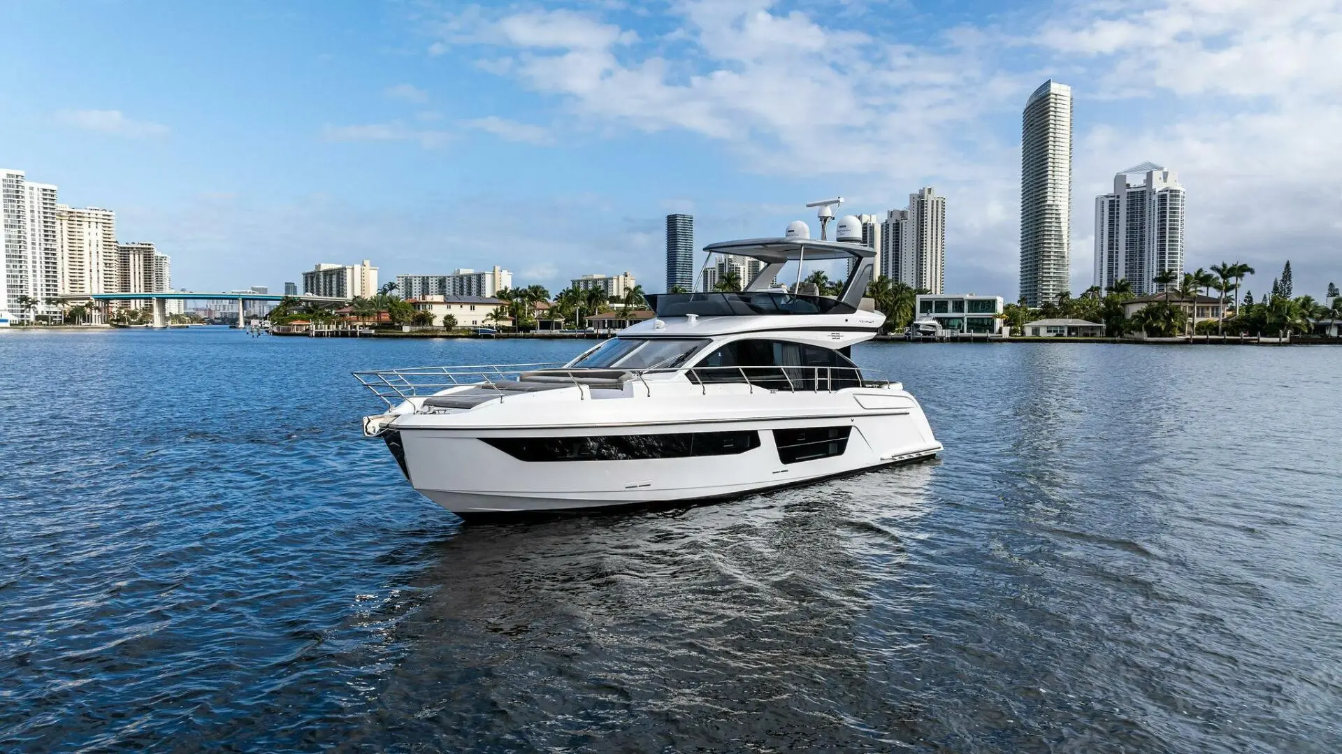 2025 Azimut 53 fly