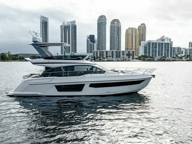 Azimut 53 Fly