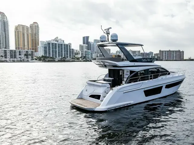 Azimut 53 Fly