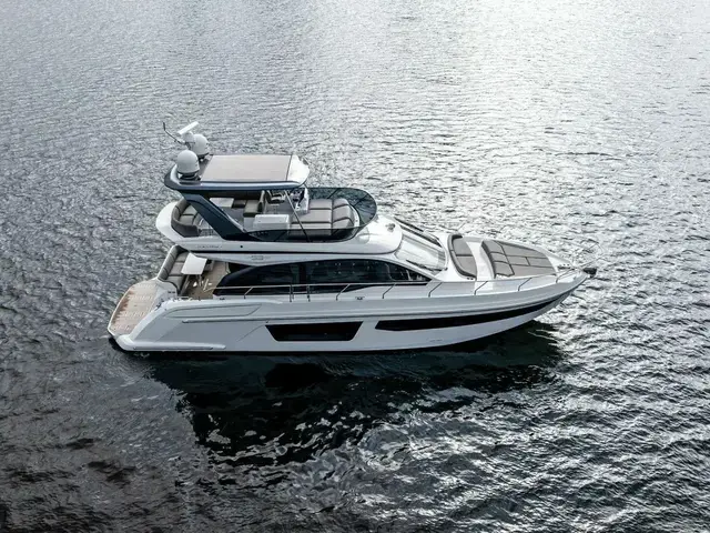 Azimut 53 Fly