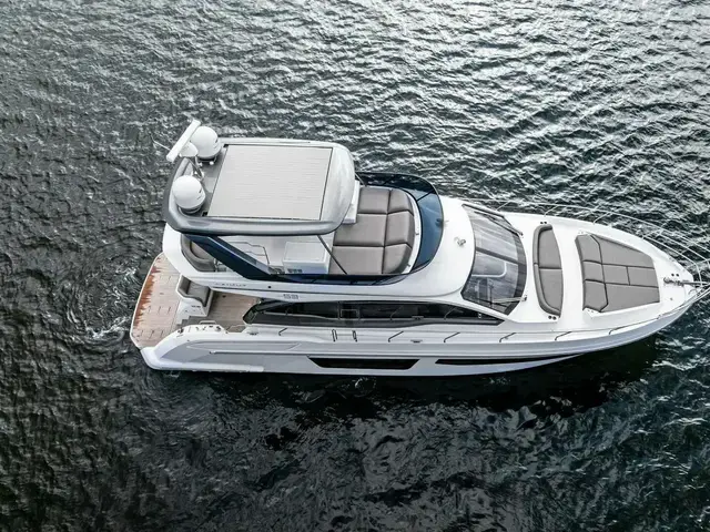 Azimut 53 Fly