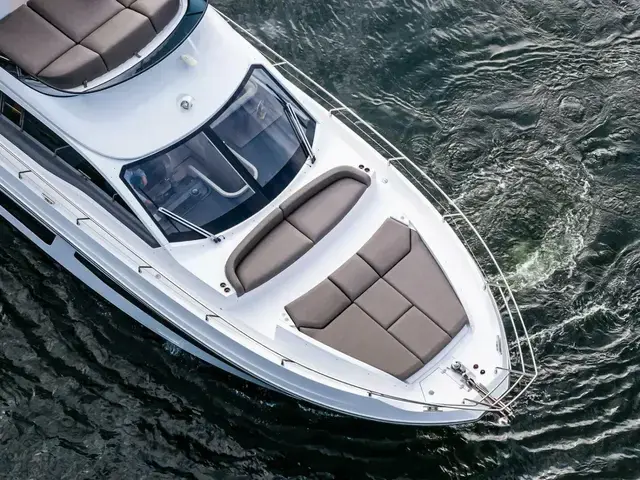 Azimut 53 Fly